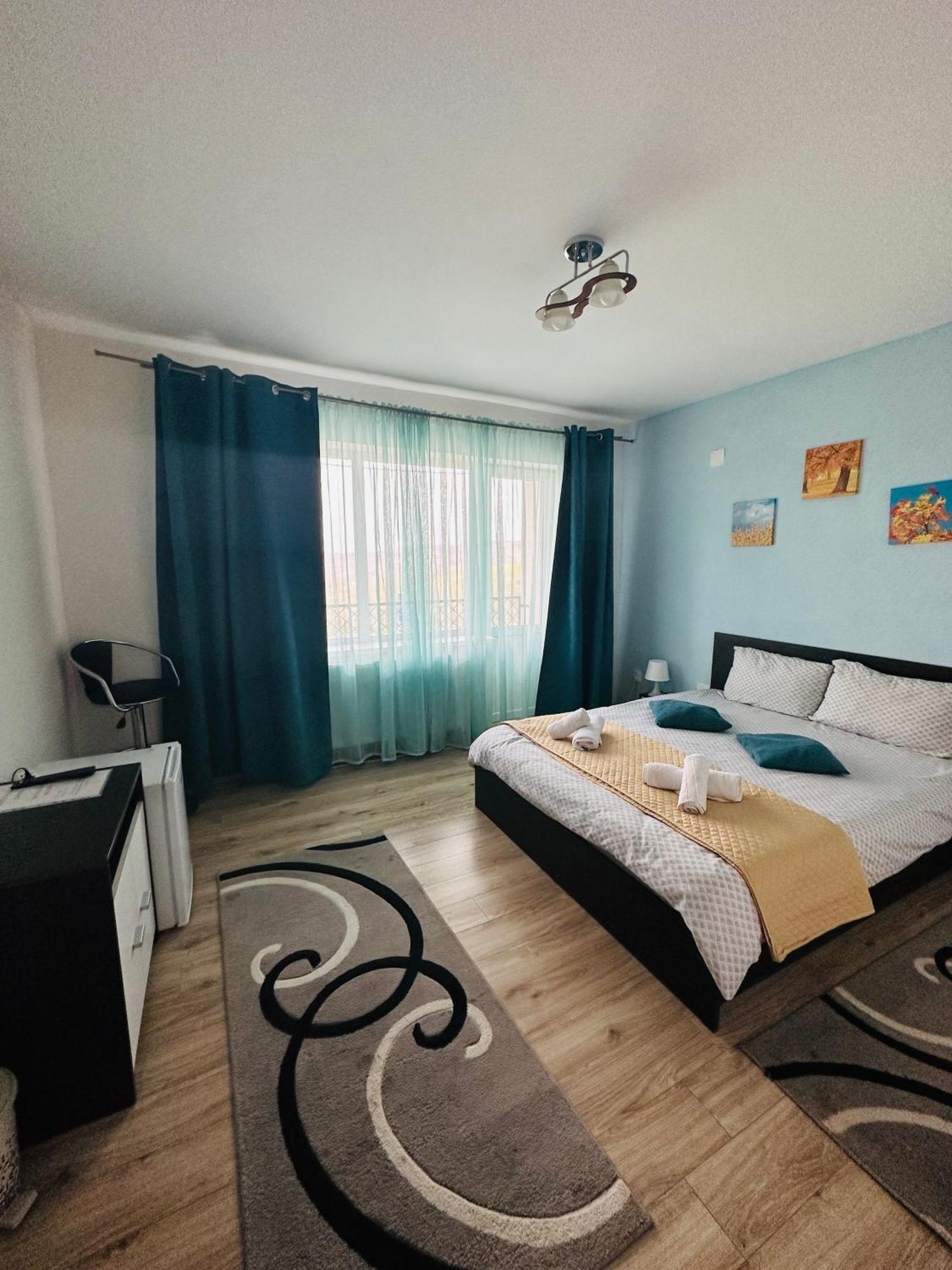 Guest House Zoreni Mociu エクステリア 写真